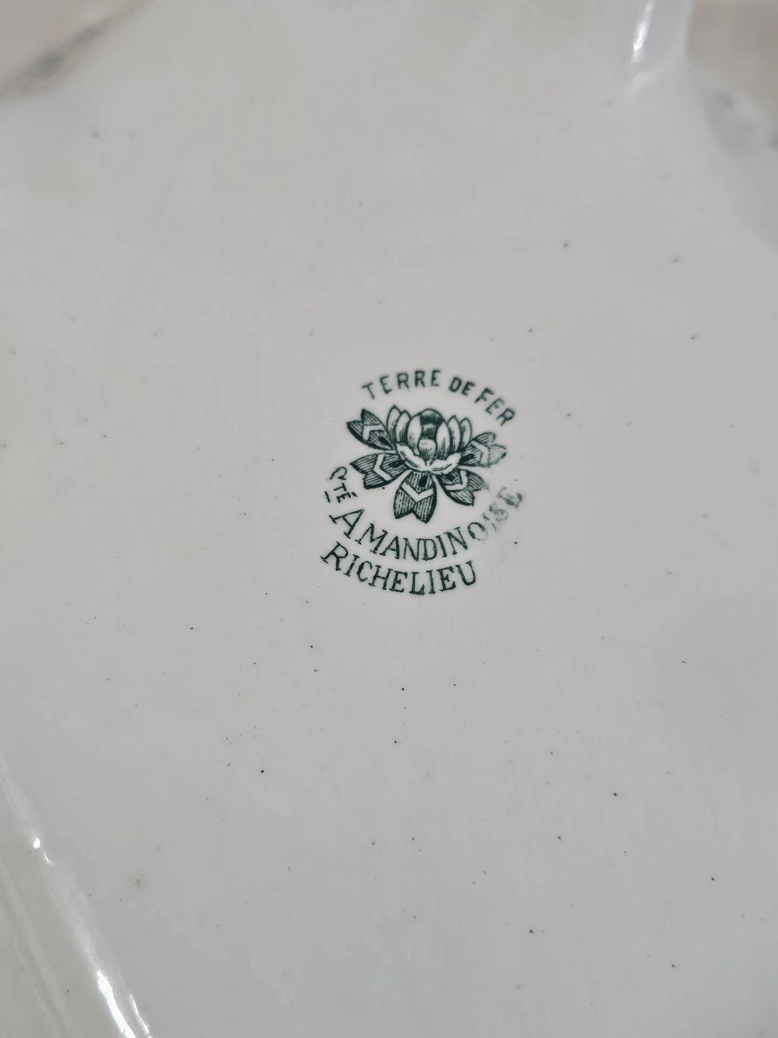 Soupière en terre de fer Richelieu