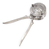 Christofle patented lemon squeezer in silver-plated metal, excellent condition.