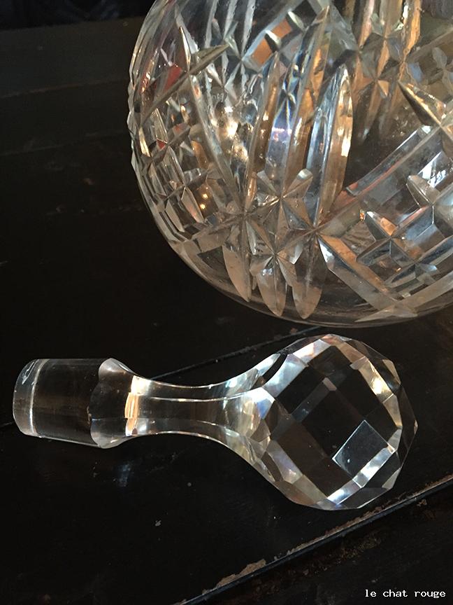 Decanter cut Crystal Baccarat mount silver metal