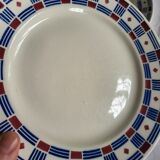 2 Vincennes earthenware dinner plates, Paris