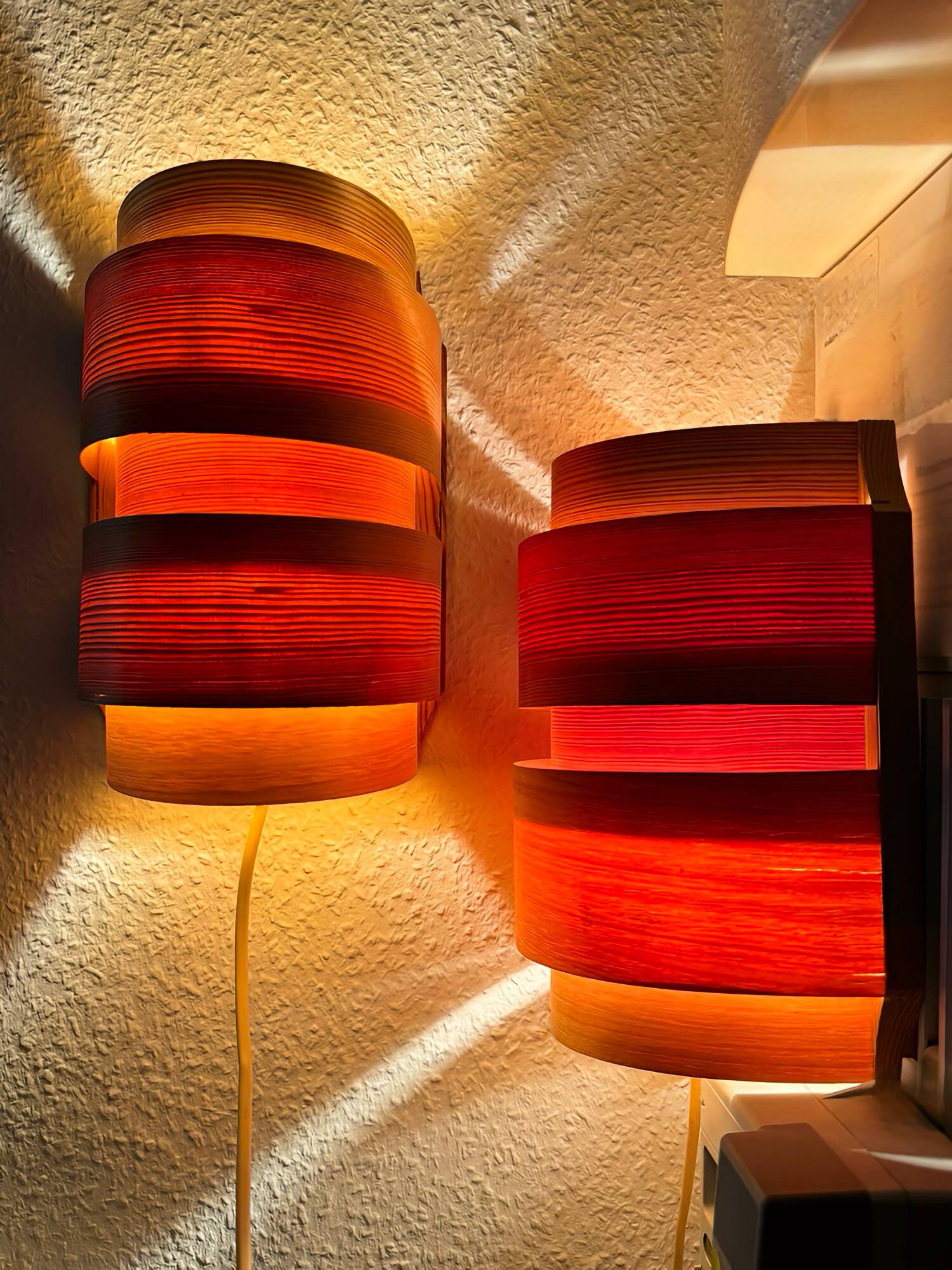 Pair of wall sconces in pine veneer, Translandia Denmark, 1960