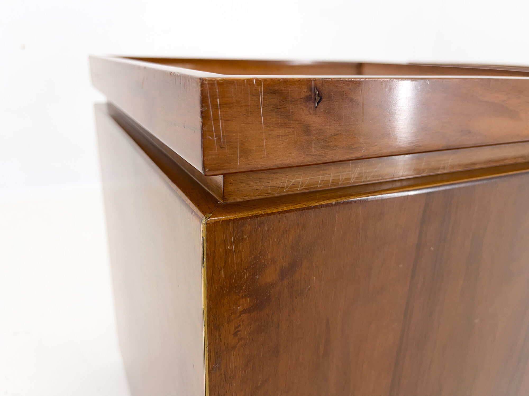 Set of walnut veneer side or night tables with brass detail, Italy 1950s