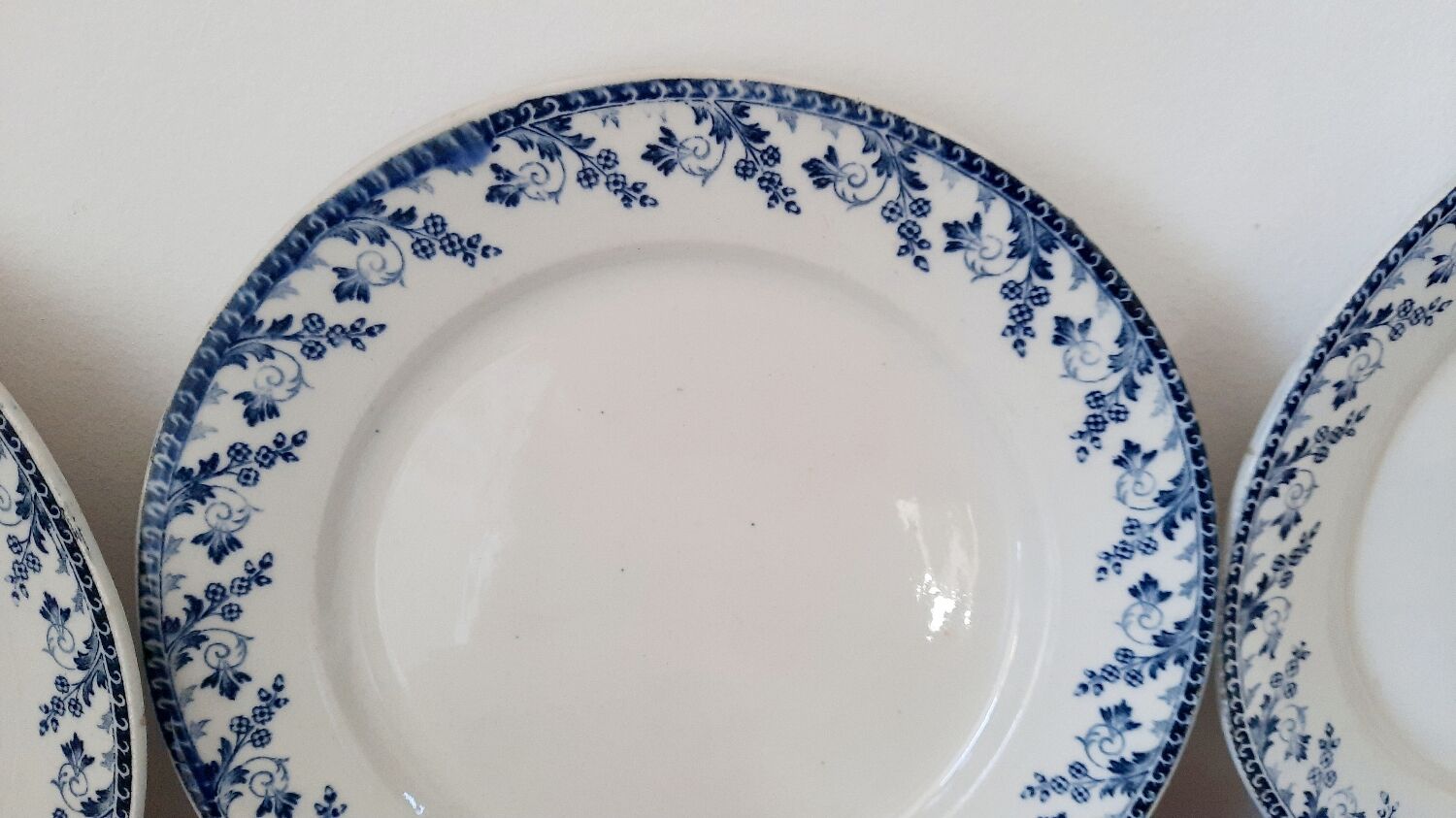 Flat plates Terre de Fer Montigny