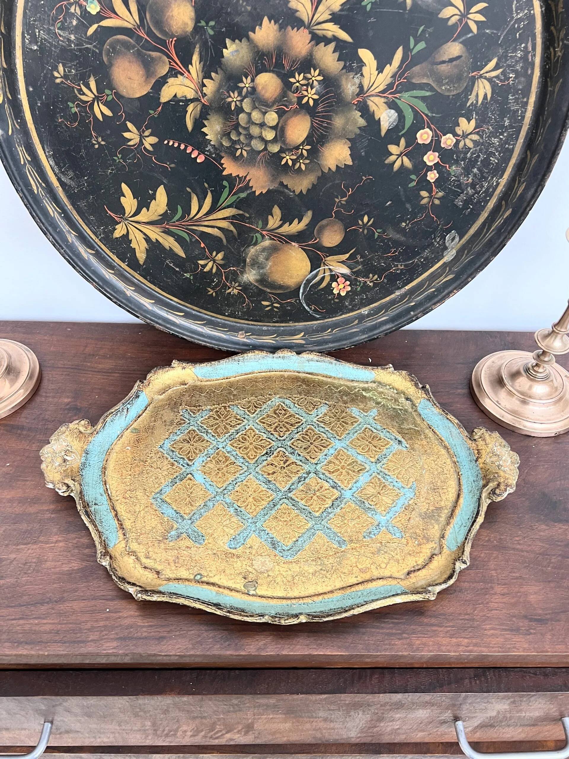 Florentine tray in gilded wood and turquoise with diamond pattern decoration