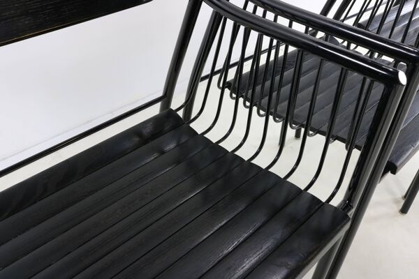 Ensemble de quatre chaises de salle à manger avec accoudoirs au design néerlandais par Ruud Jan Kokke.