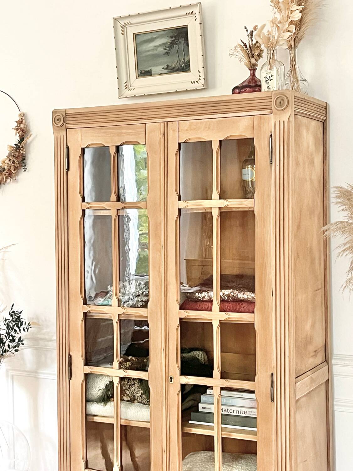 Armoire vitrée parisienne