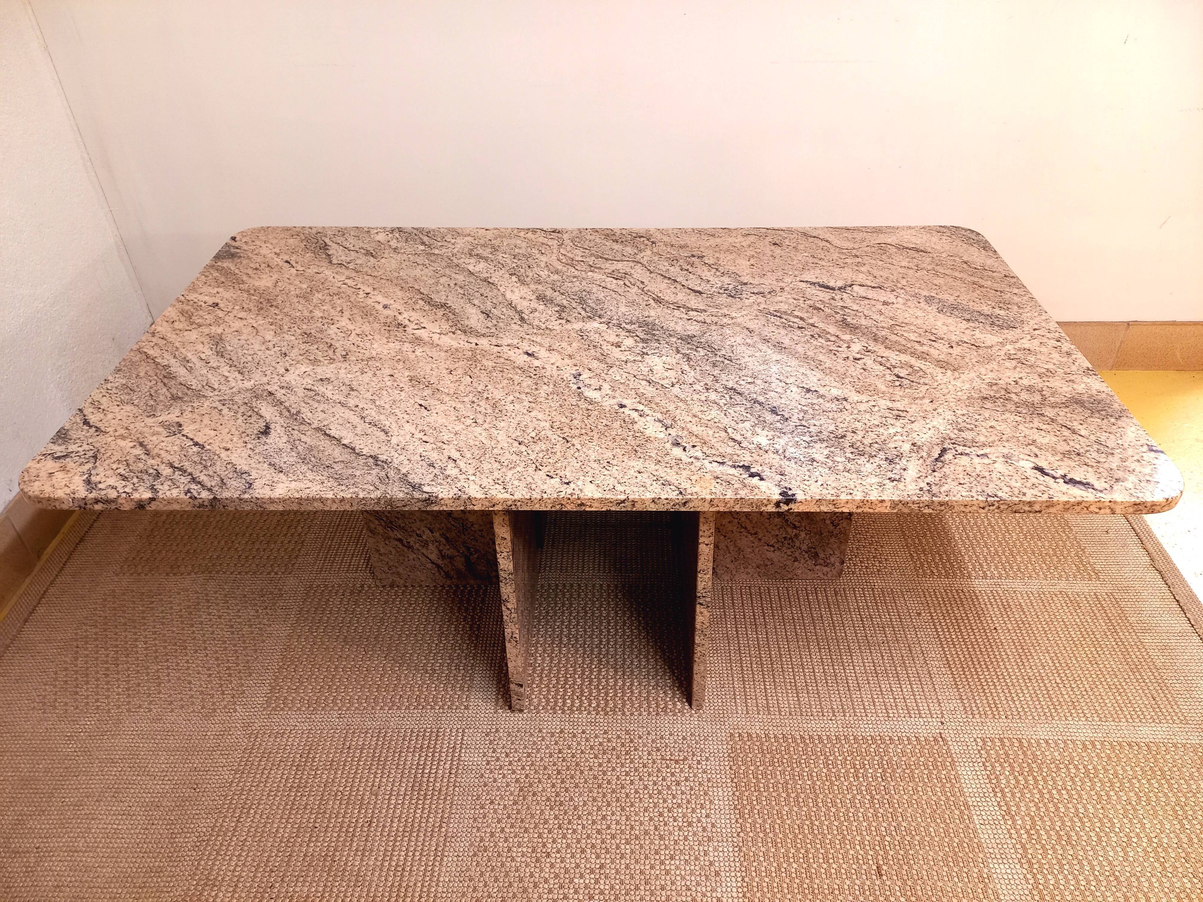 Vintage coffee table in pink marble 70s 80s