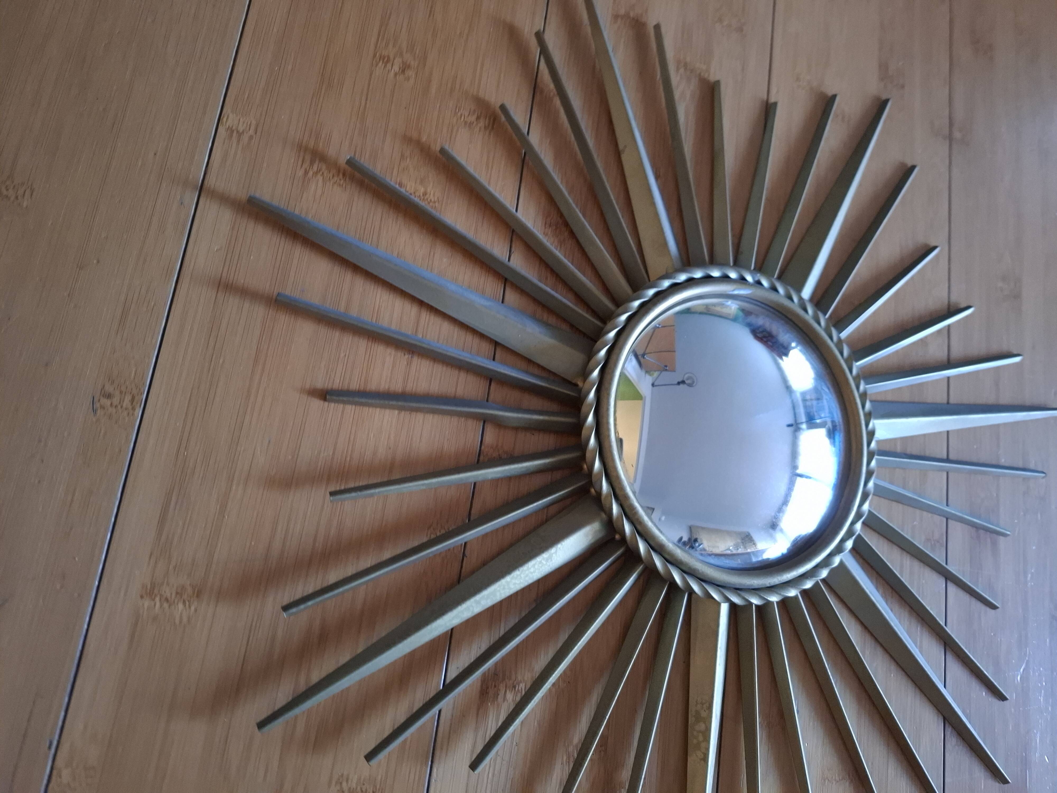 Domed witch's mirror, Chaty Vallauris