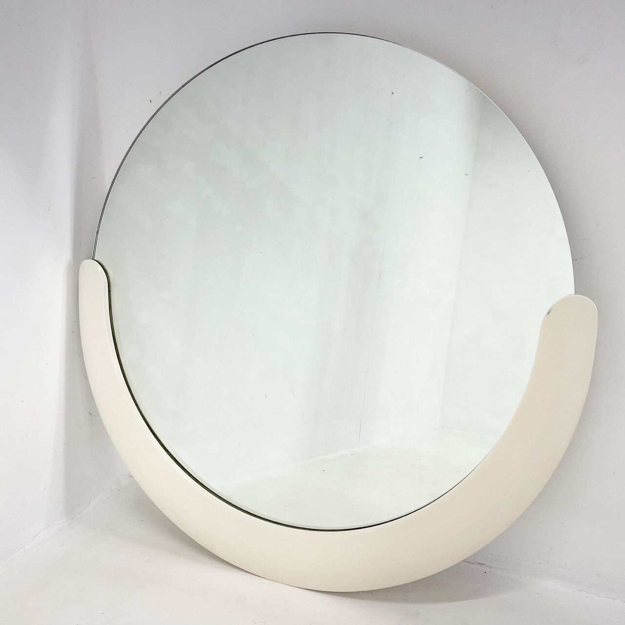 1960's Italian Round Wall Mirror, 80 cm