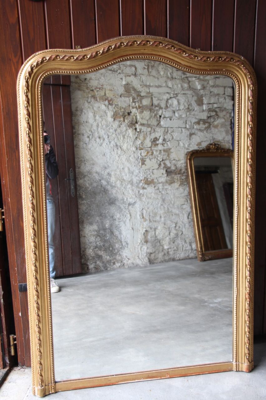Mirror Louis Philippe a gendarme hat