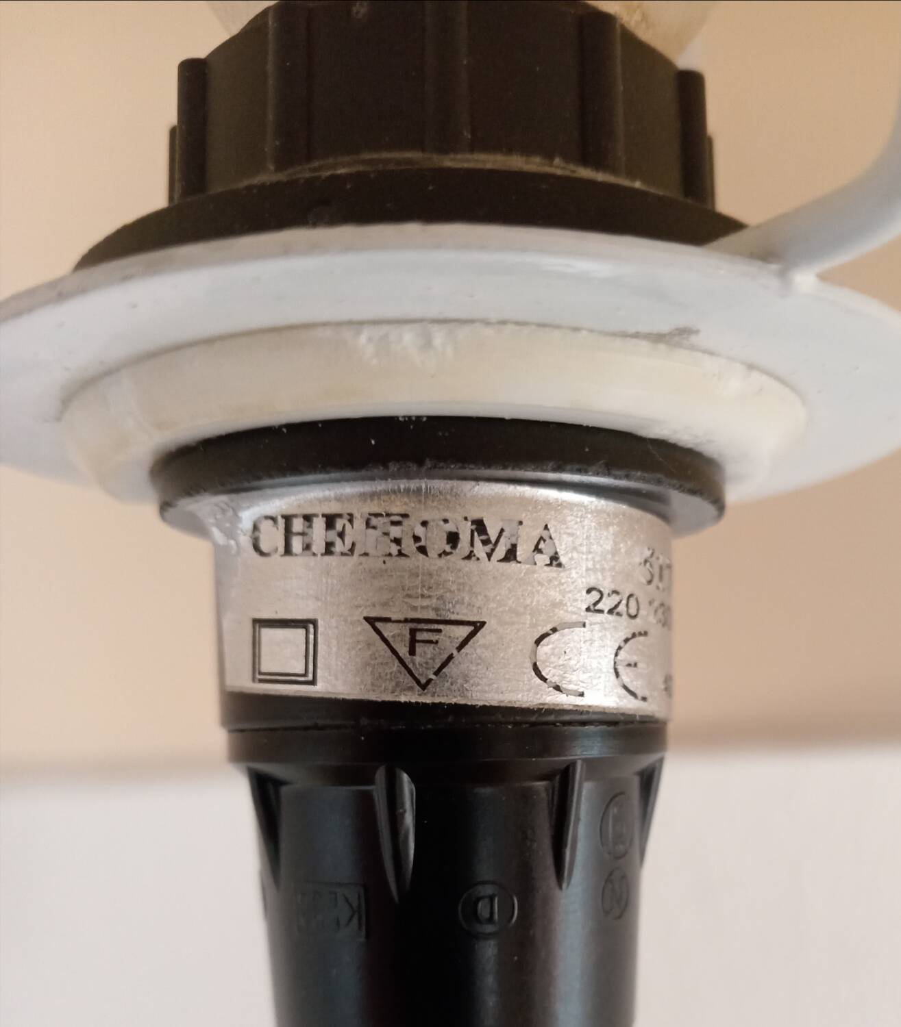 Chehoma stem lamp