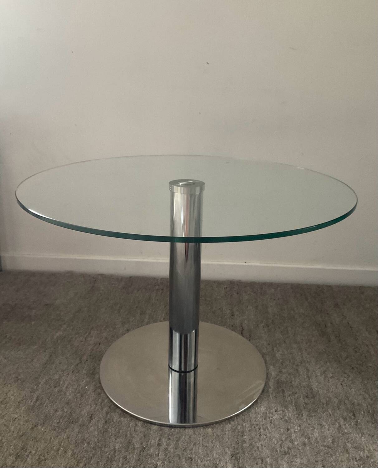 Design coffee table up and down