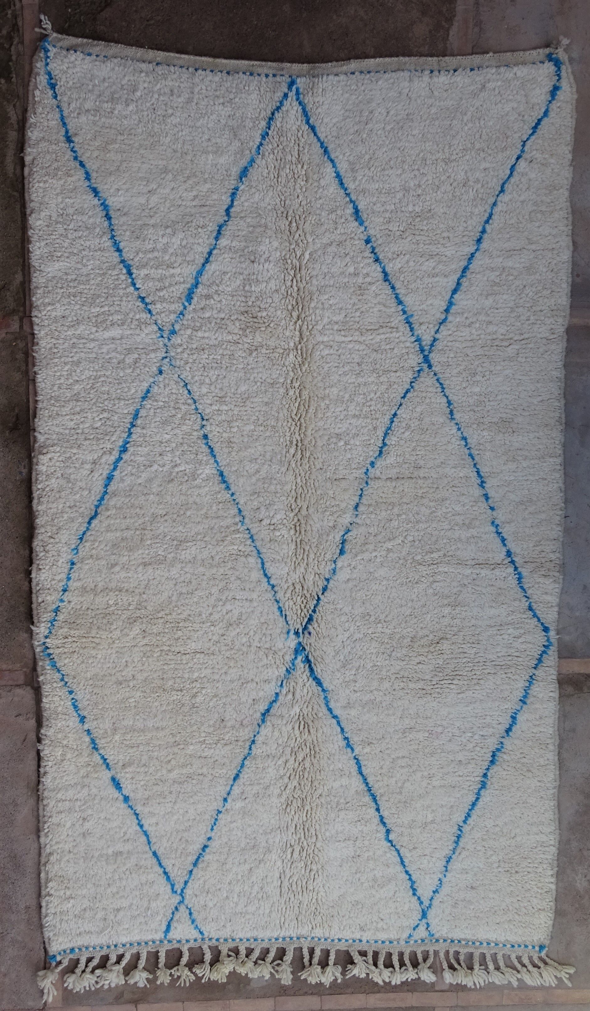 Moroccan berber carpet beni ouarain 260x150 cm
