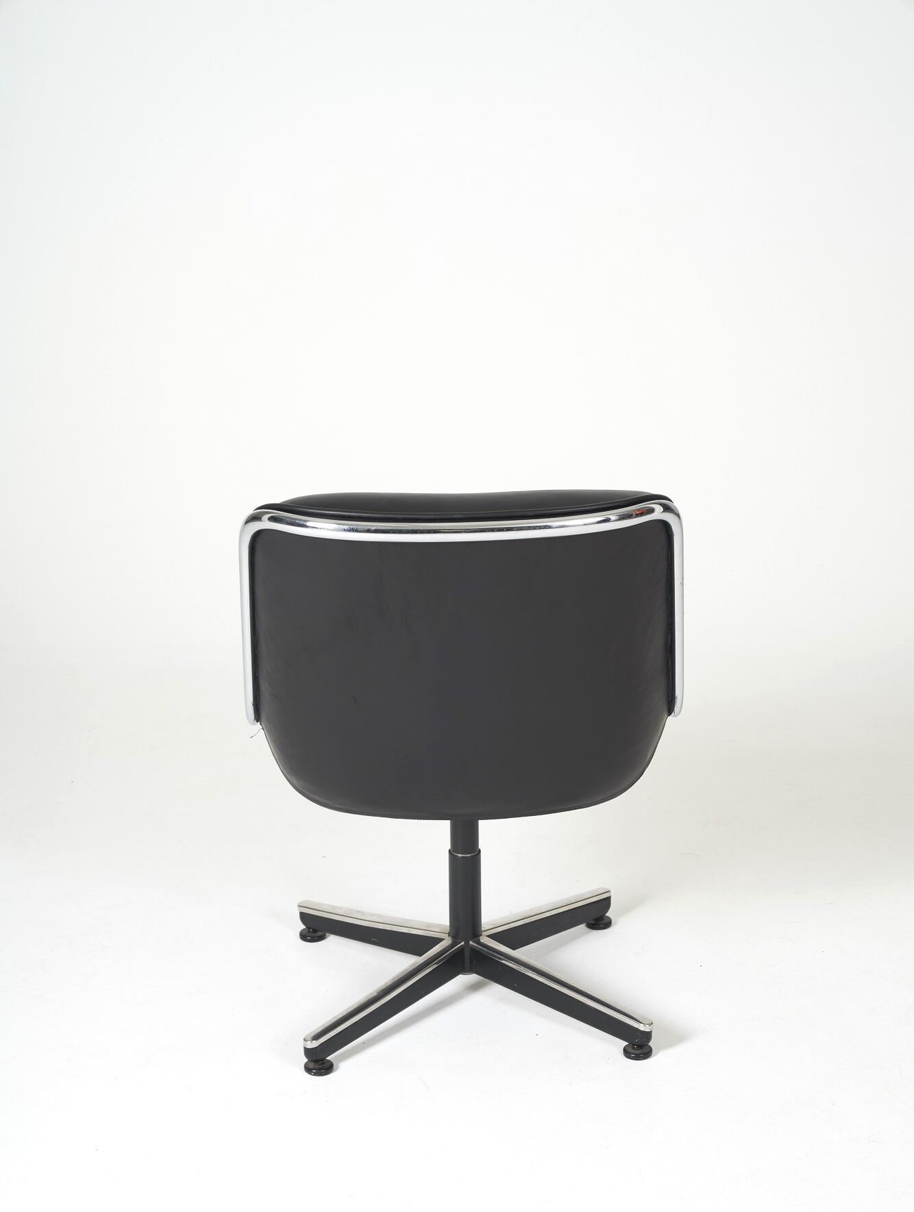 Charles Pollock office chair, Edition Knoll International