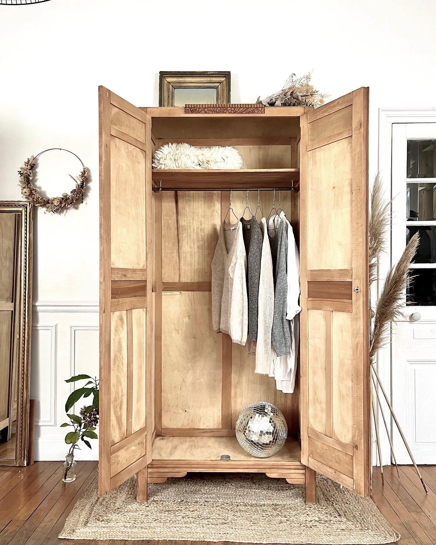 Vintage art deco cabinet