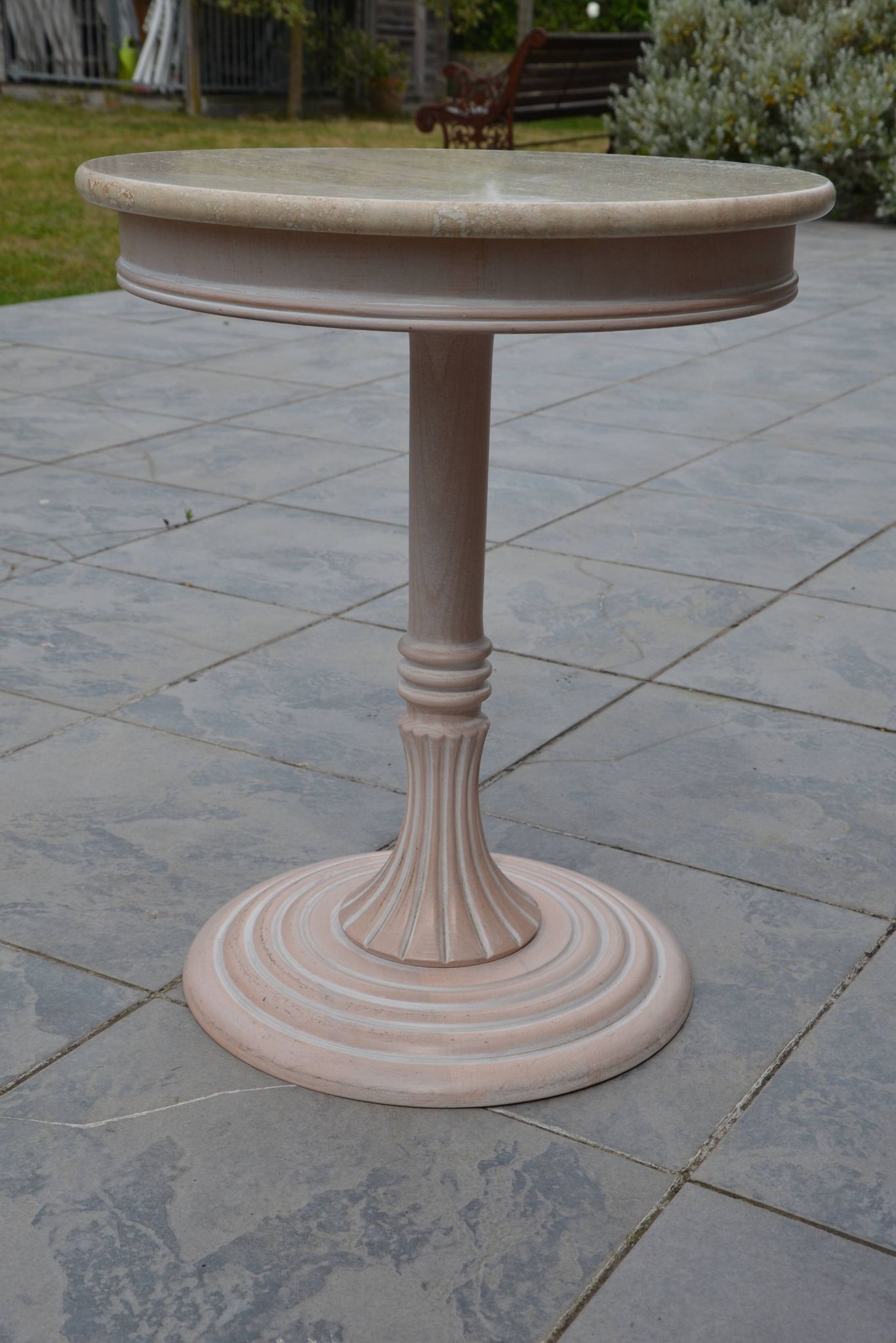 Petite table basse ronde travertin/bout de canapé années 80/90