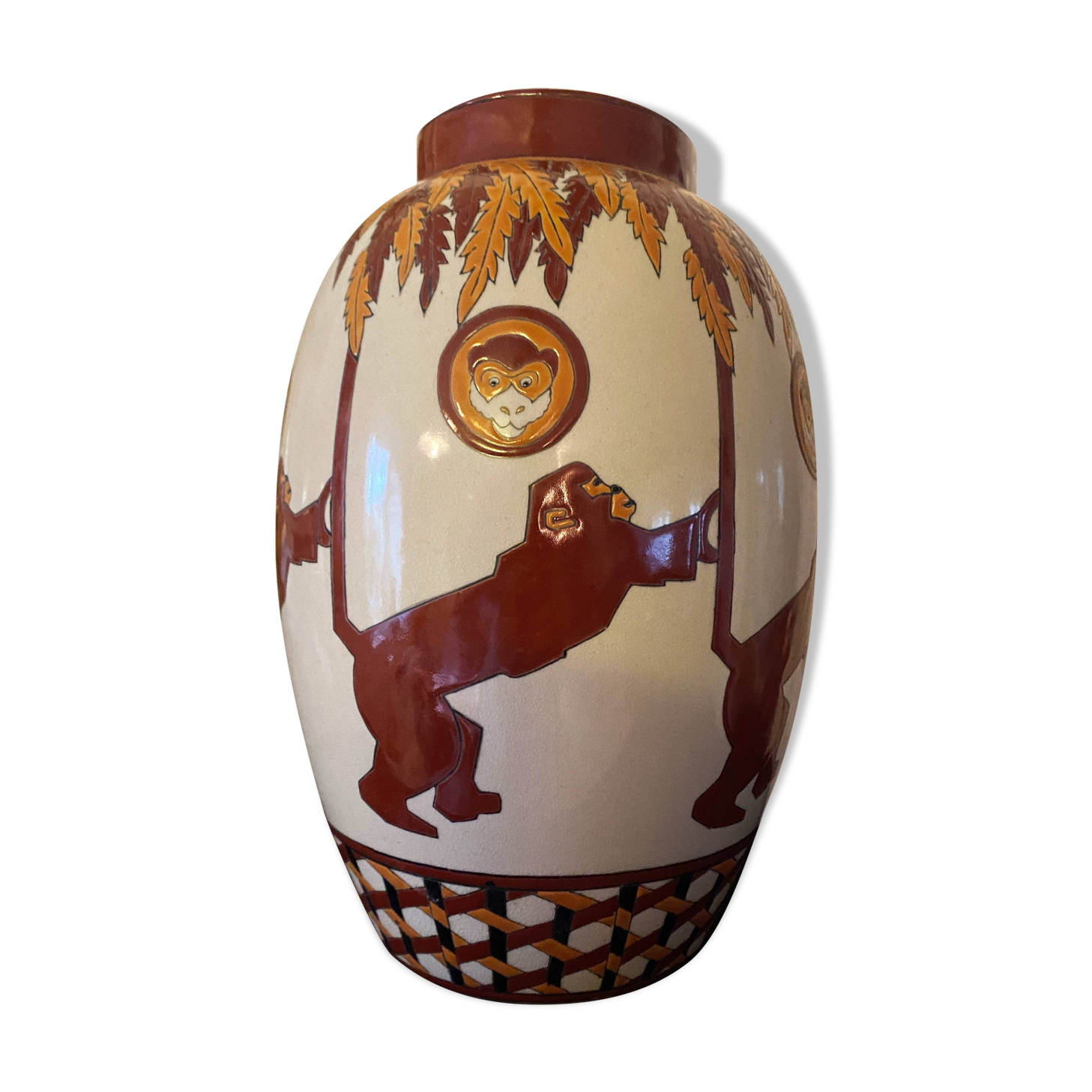 Art deco vase with monkey motifs and Keralouve palm leaf