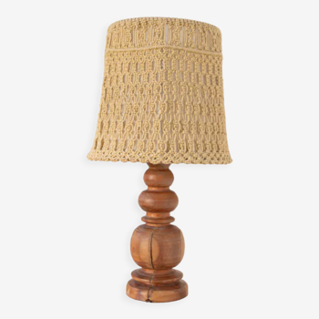 Lampe bois tourné et crochet