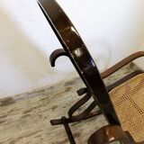 Rocking chair en bois et cannage vintage