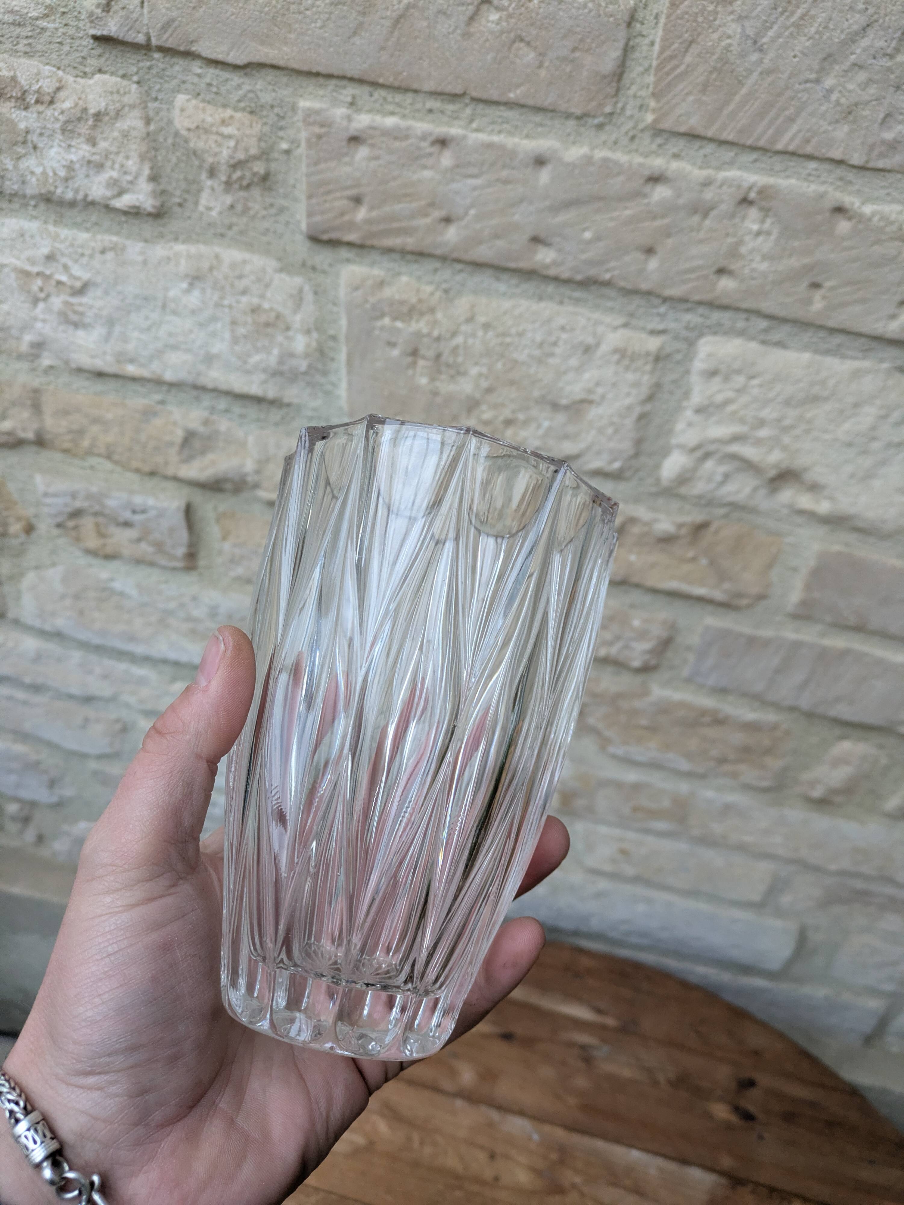 Old chiseled glass vase h16cm