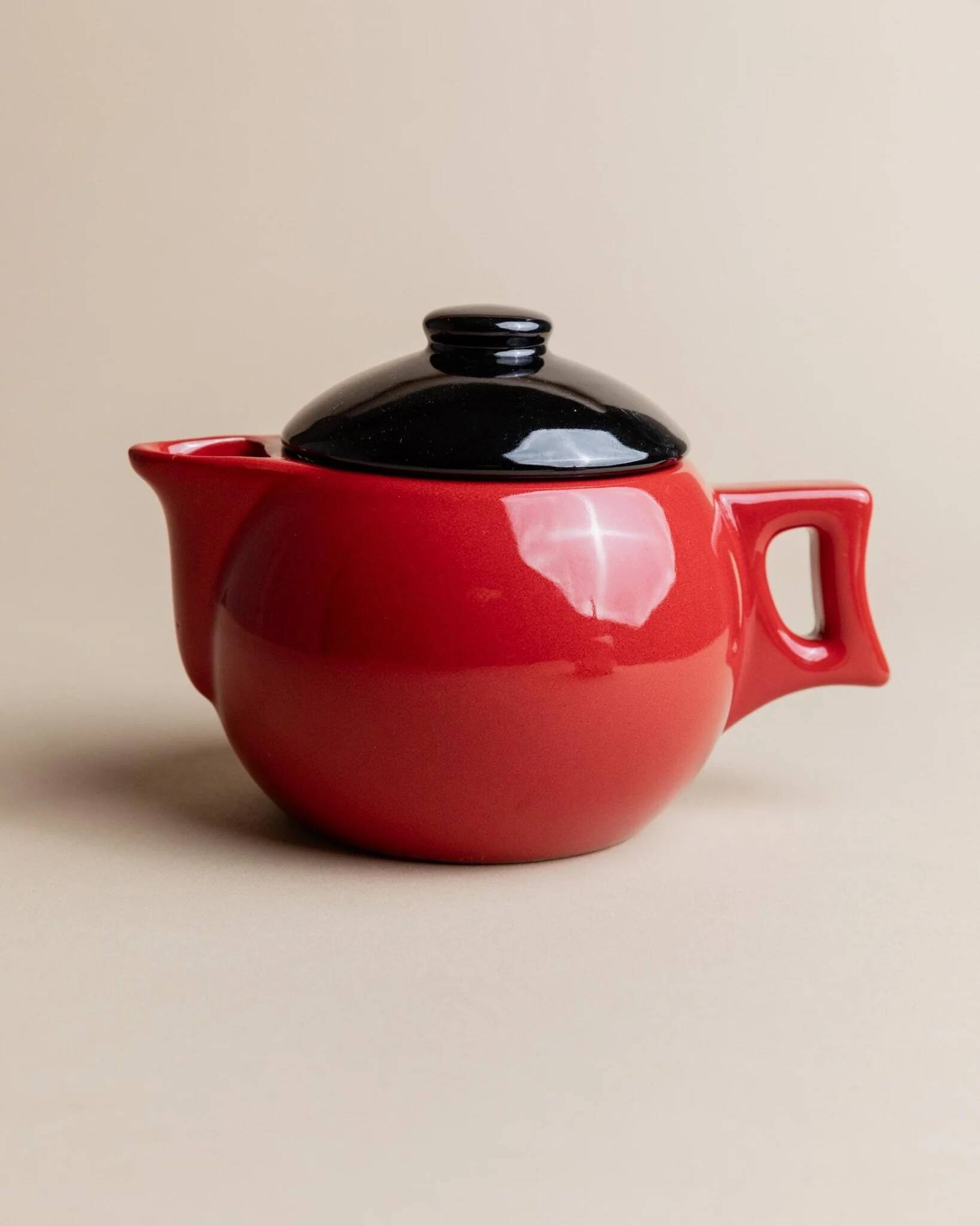 Vintage Red Ceramic Moka Maker by Caffe Cellana, Italy – 1980s Pop Art Design, For Multiple Coffees