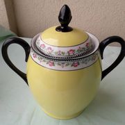 Sugar bowl and milk jug in porcelain