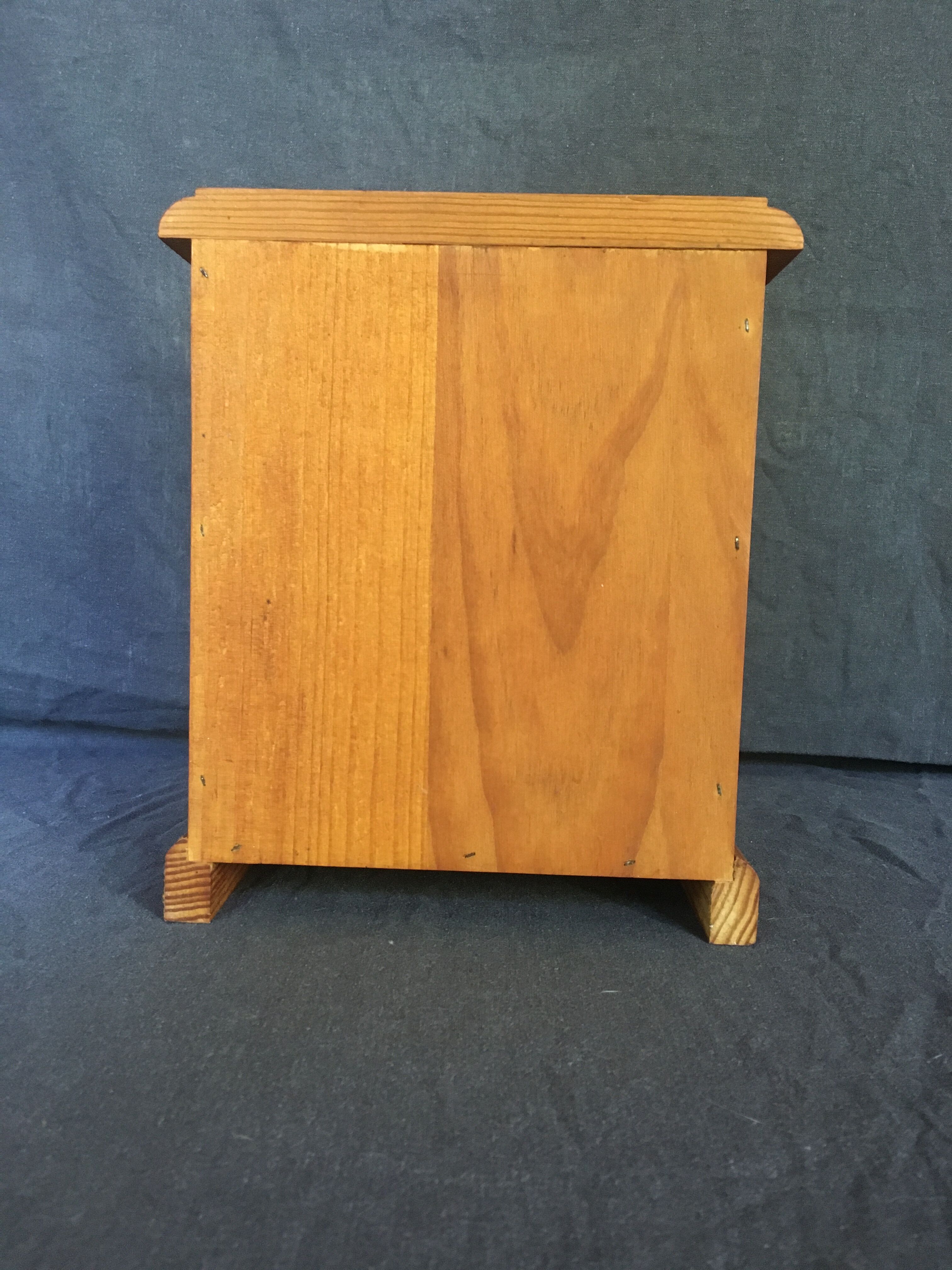 3-drawer pine dresser for dolls