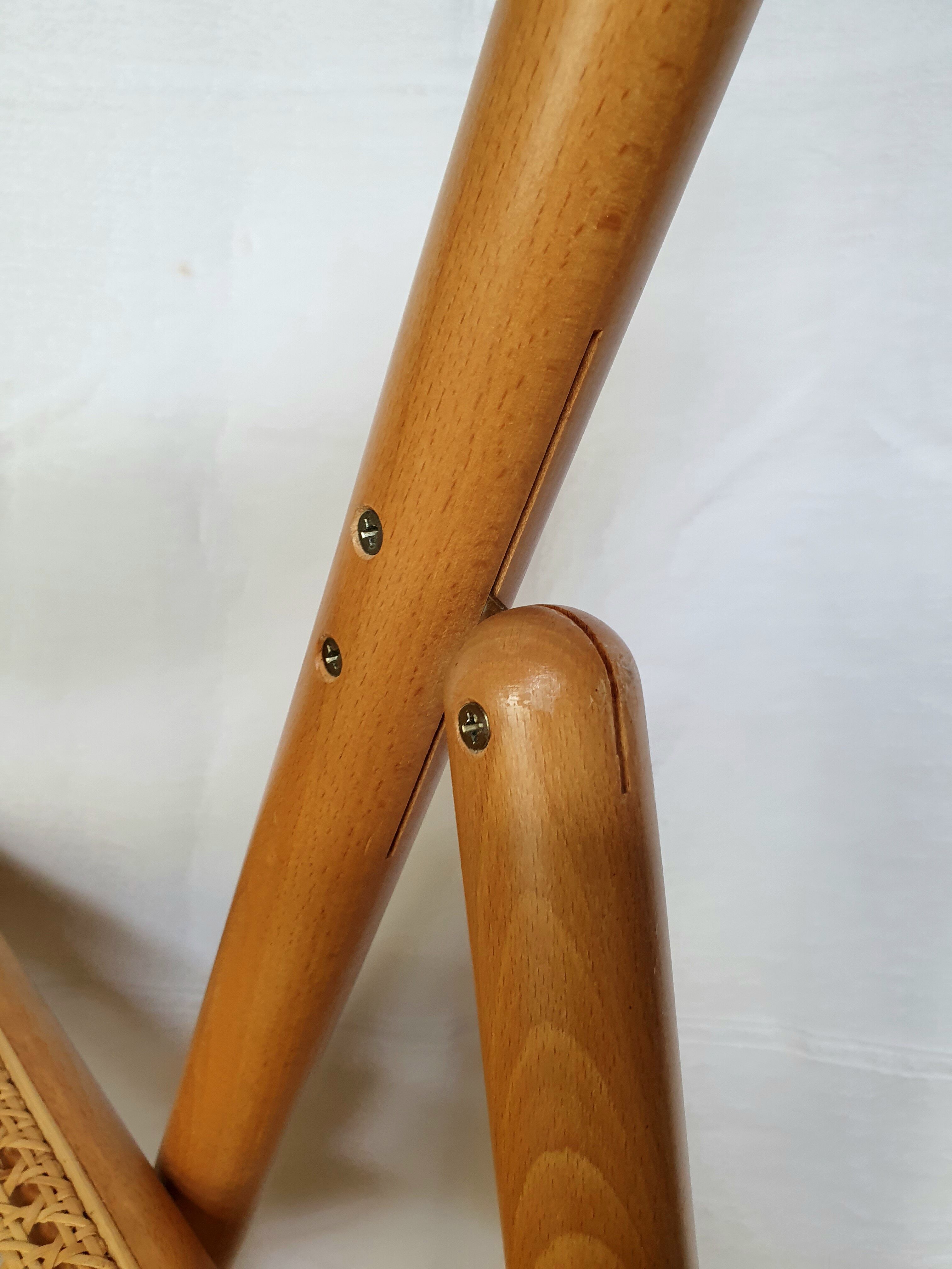 Chaise pliante cannée