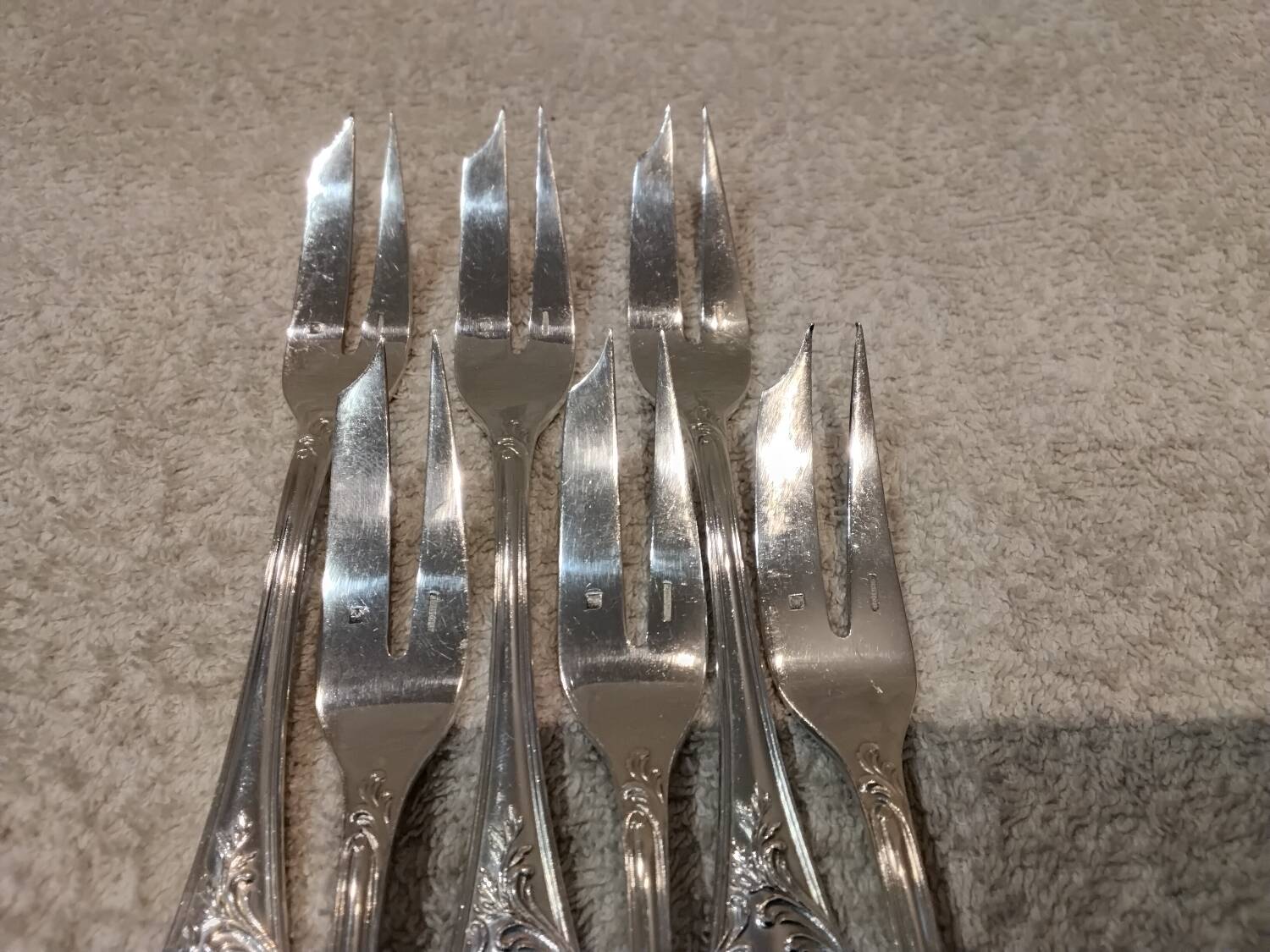 6 silver-plated metal cake forks by Christofle Marly.