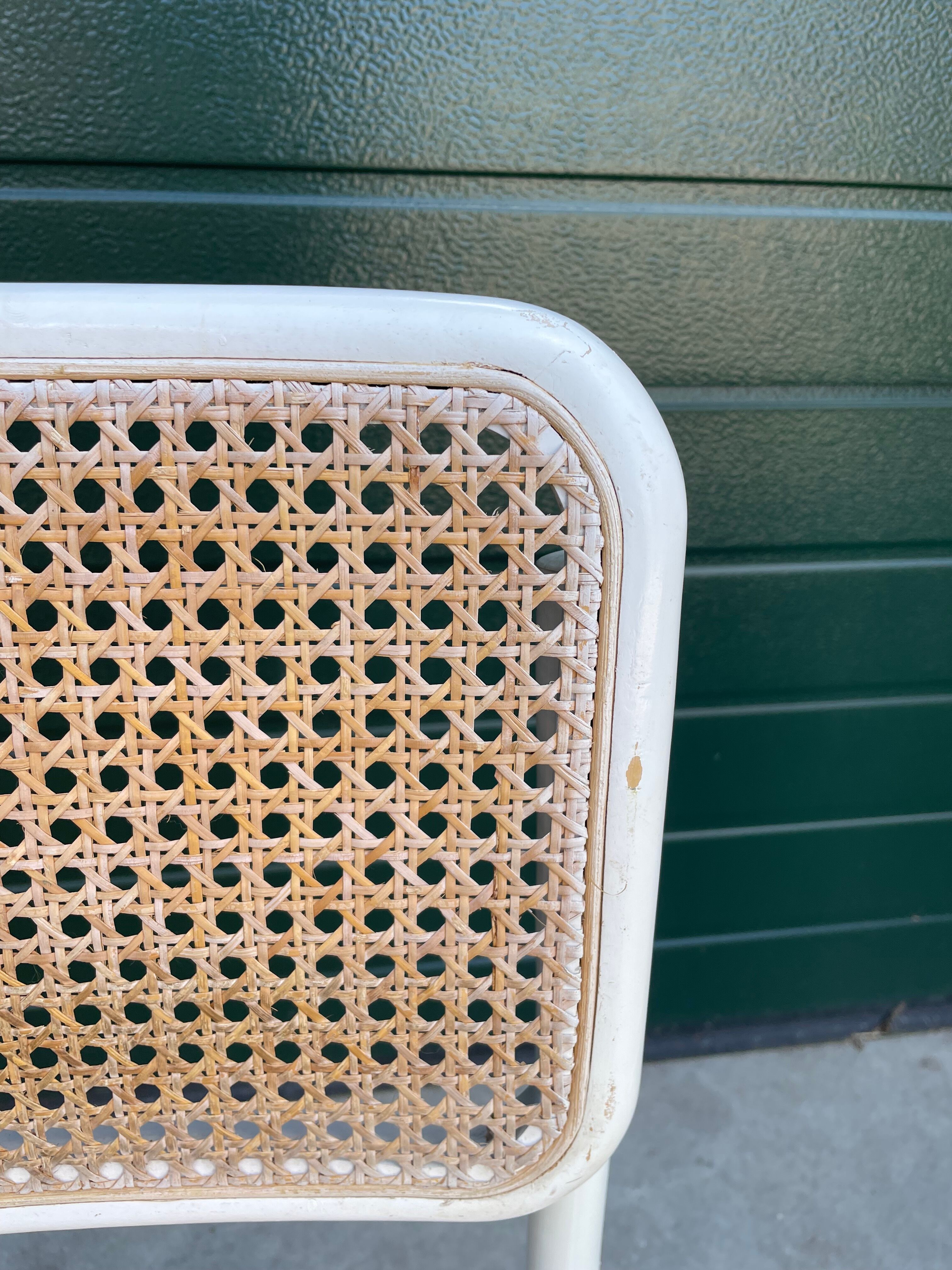 Set of 4 Cesca b32 model chairs in white by Marcel Breuer