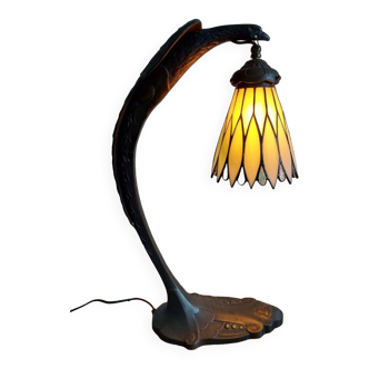 Lampe de style art nouveau en bronze patiné