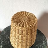 Braided straw basket