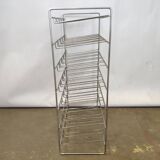 Metal bottle shelf locker