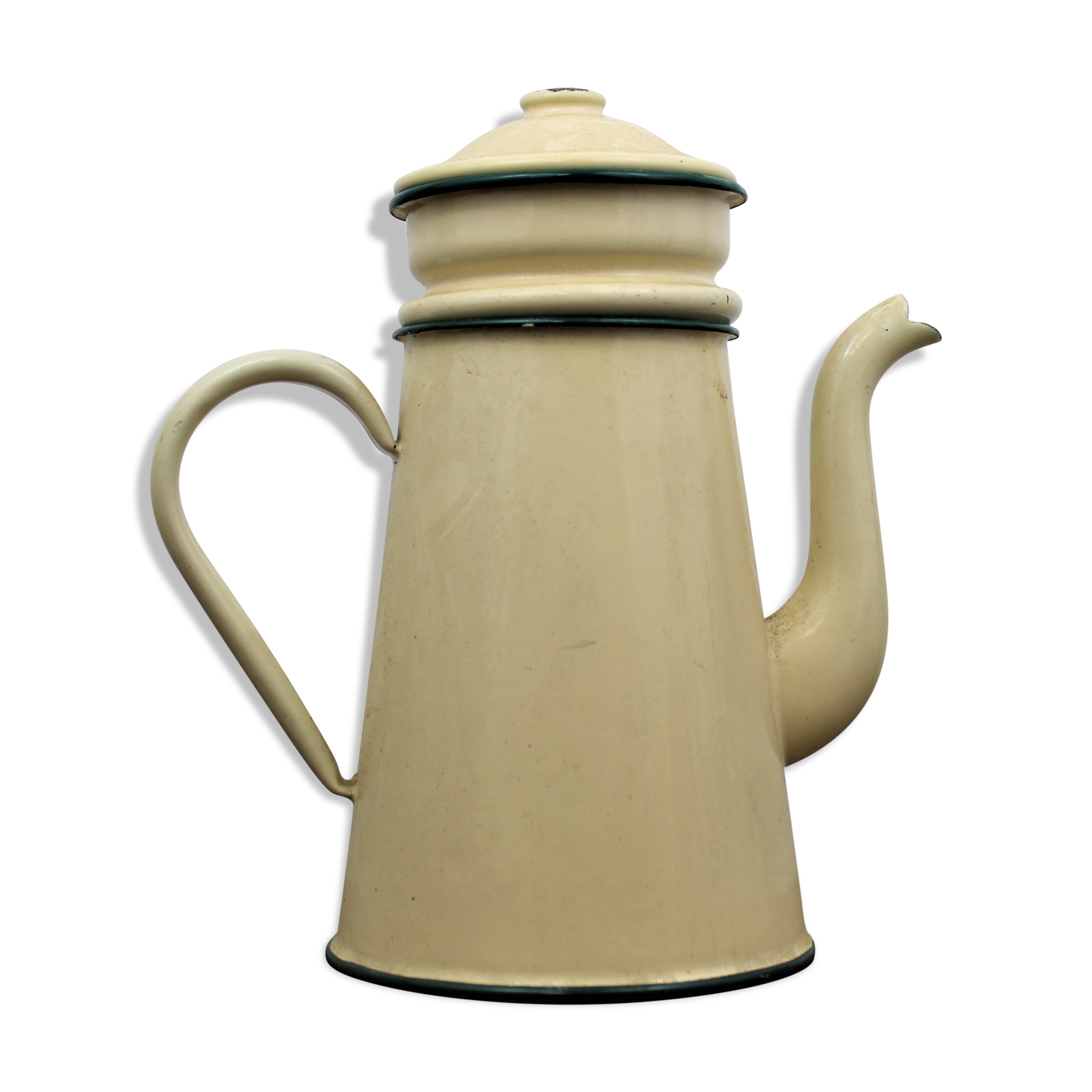 Enamelled sheet metal teapot