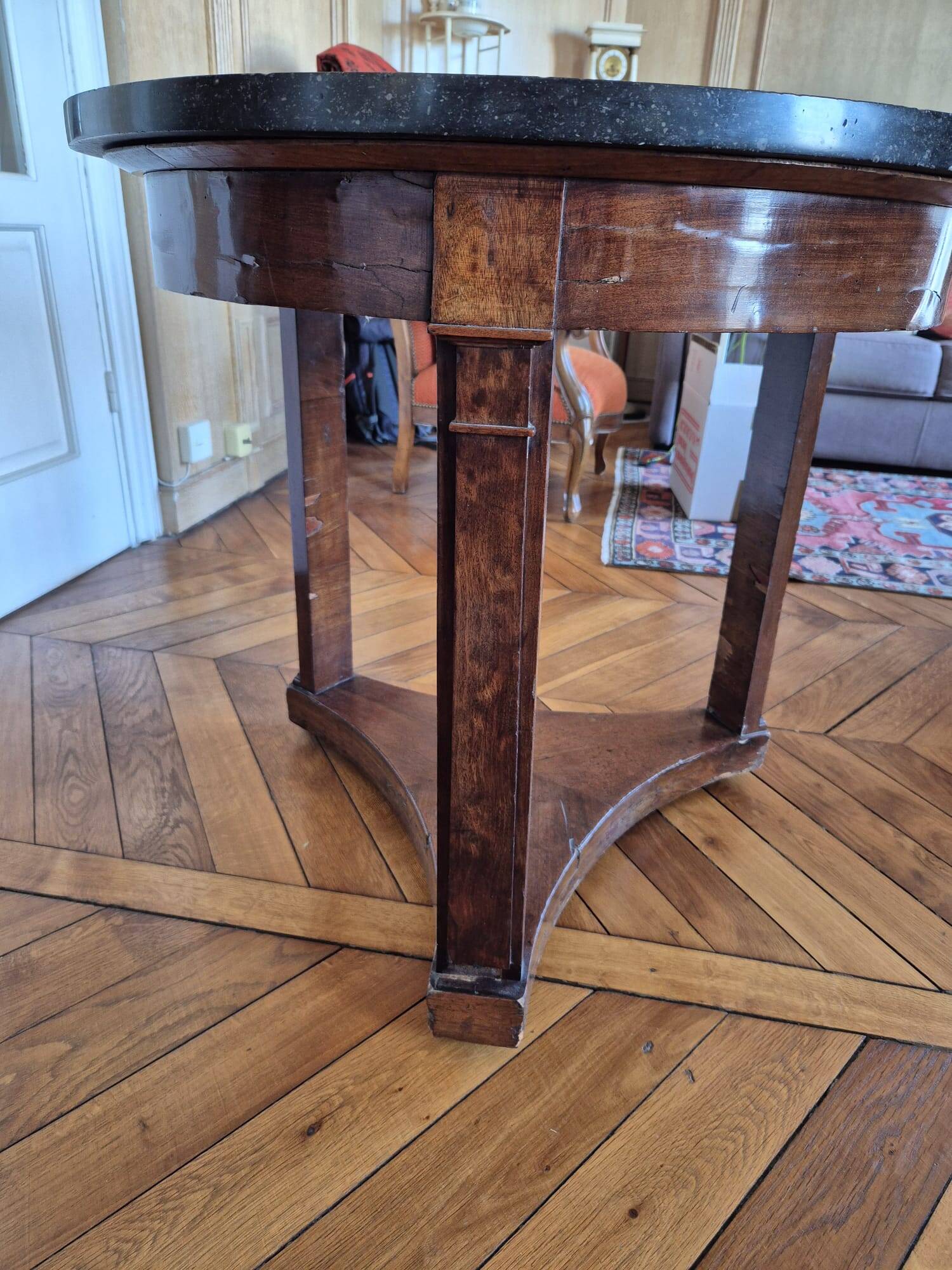 Mahogany side table with mahogany veneer: