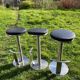 Tabourets de bar en inox et cuir noir