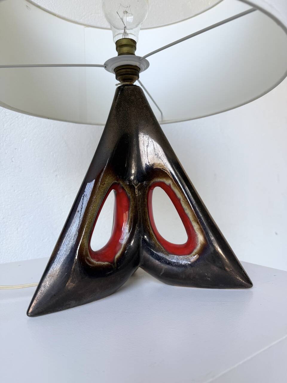 1950s ceramic table lamp, free form