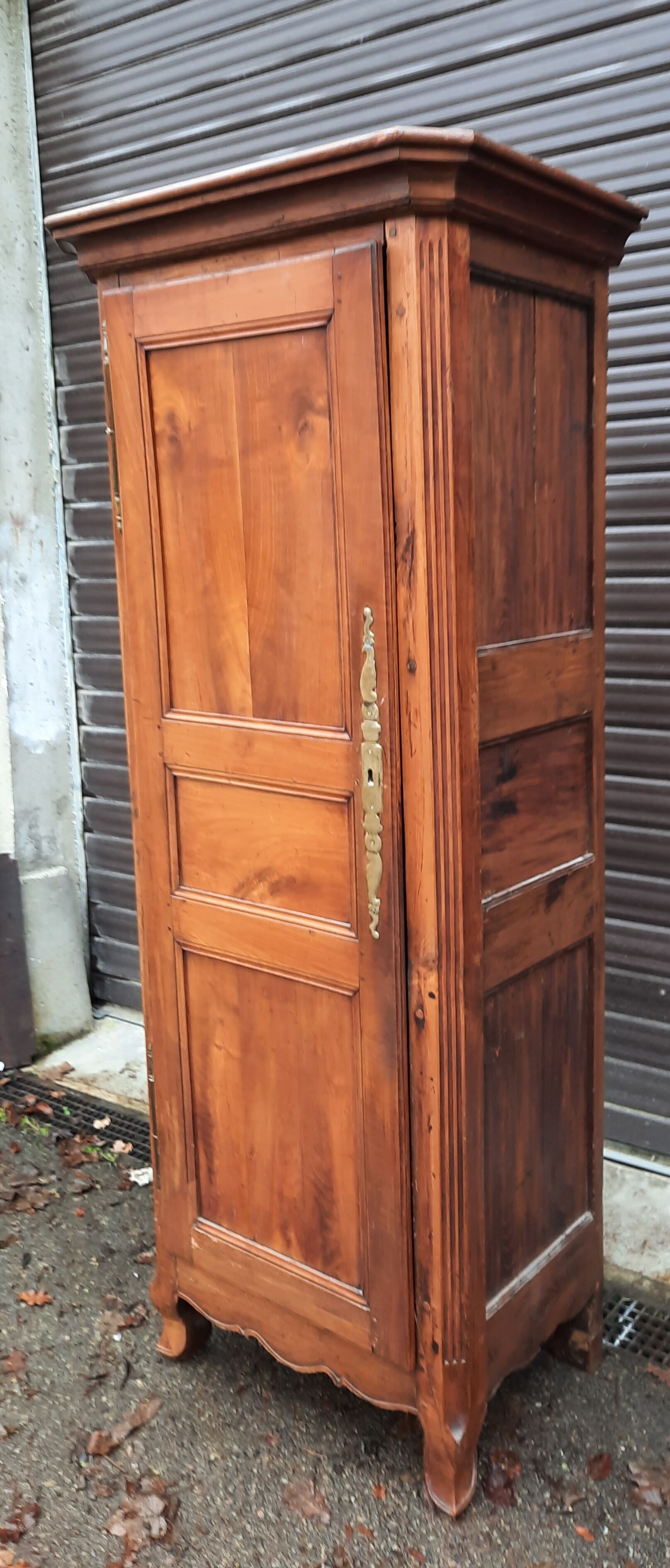 18th century single-door wardrobe