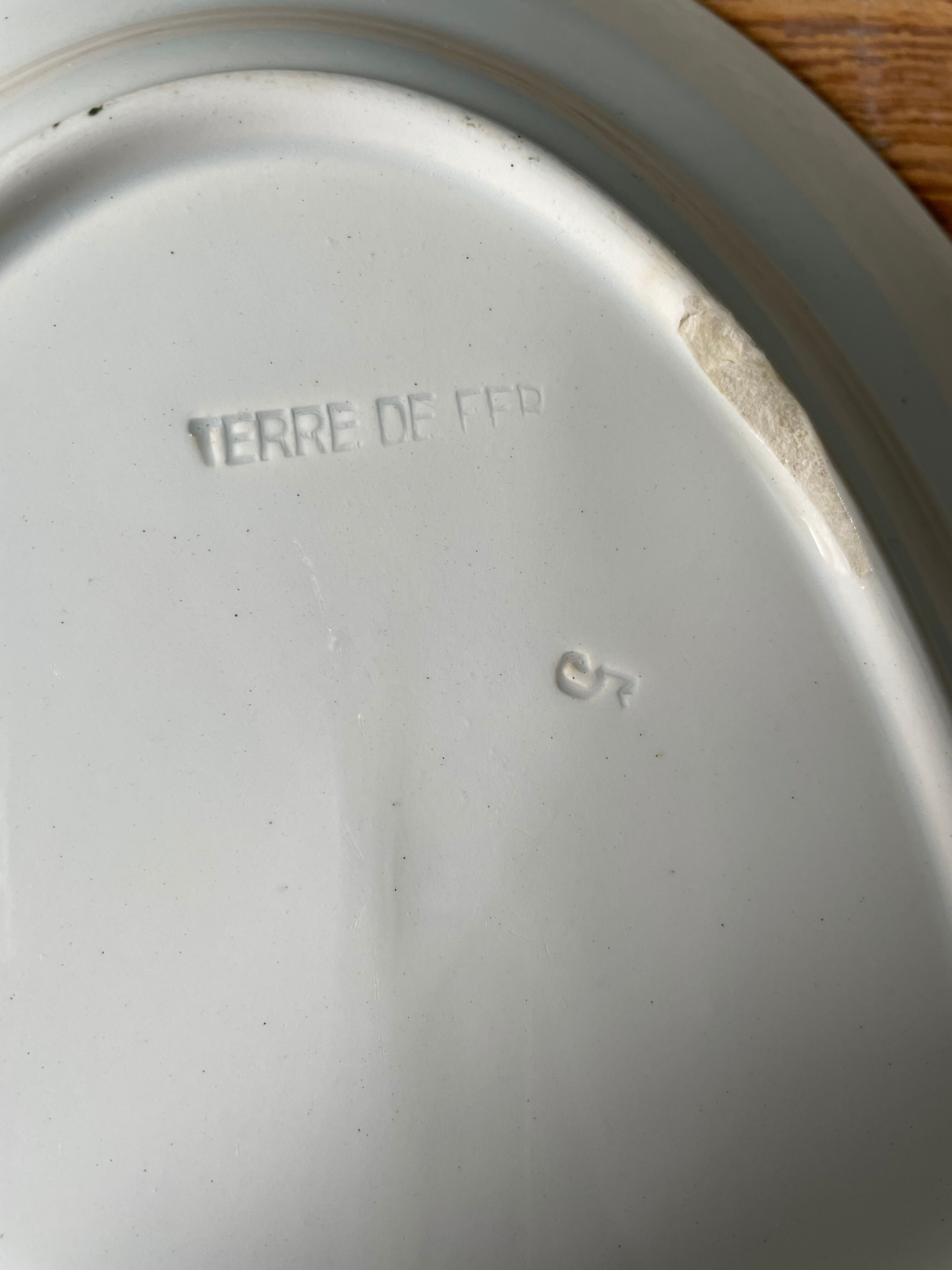 Set of two old dishes Terre de Fer St Amand & Hamage, "Mulberry" collection
