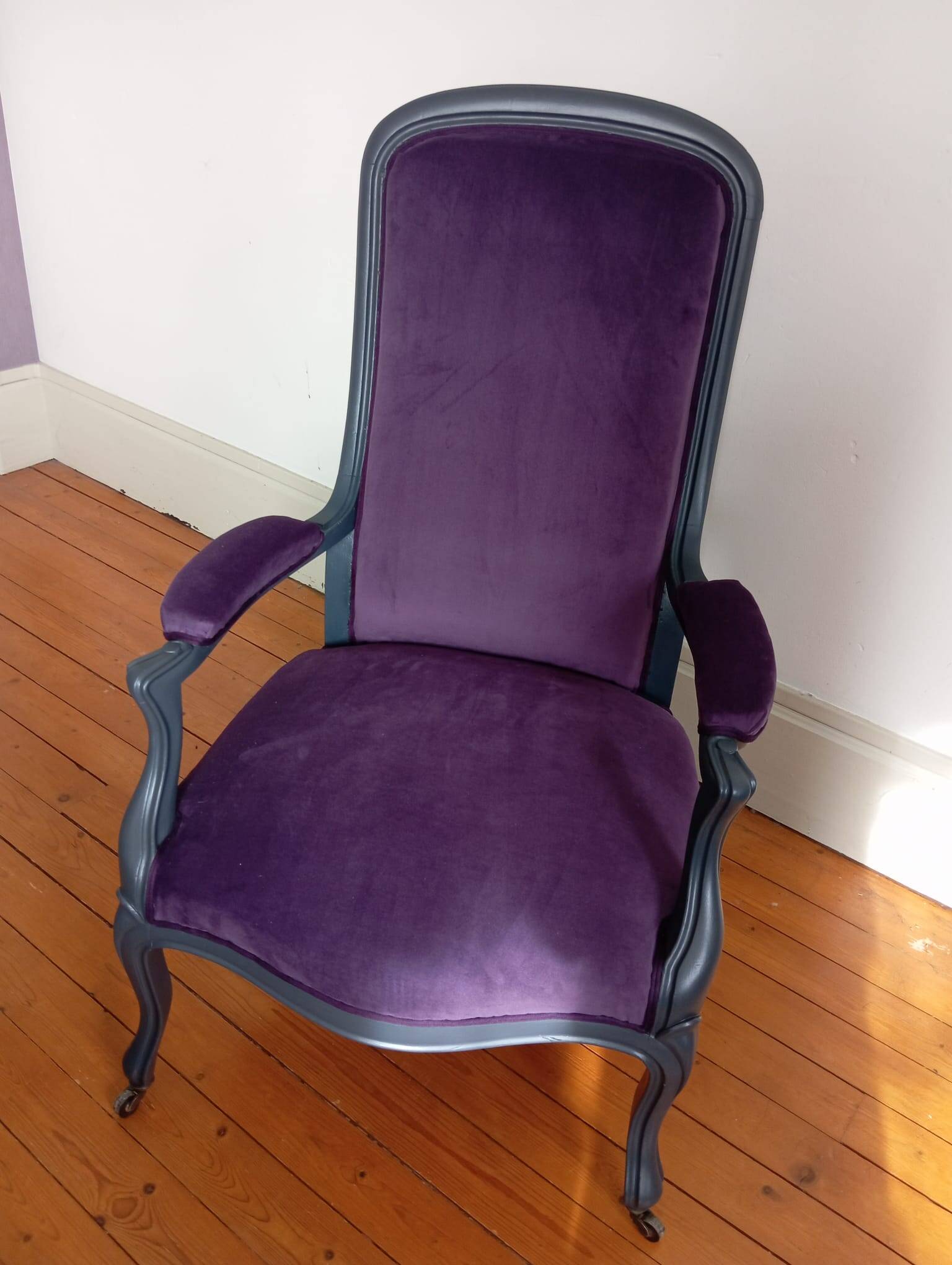 Voltaire armchair from the 19th century, purple velvet