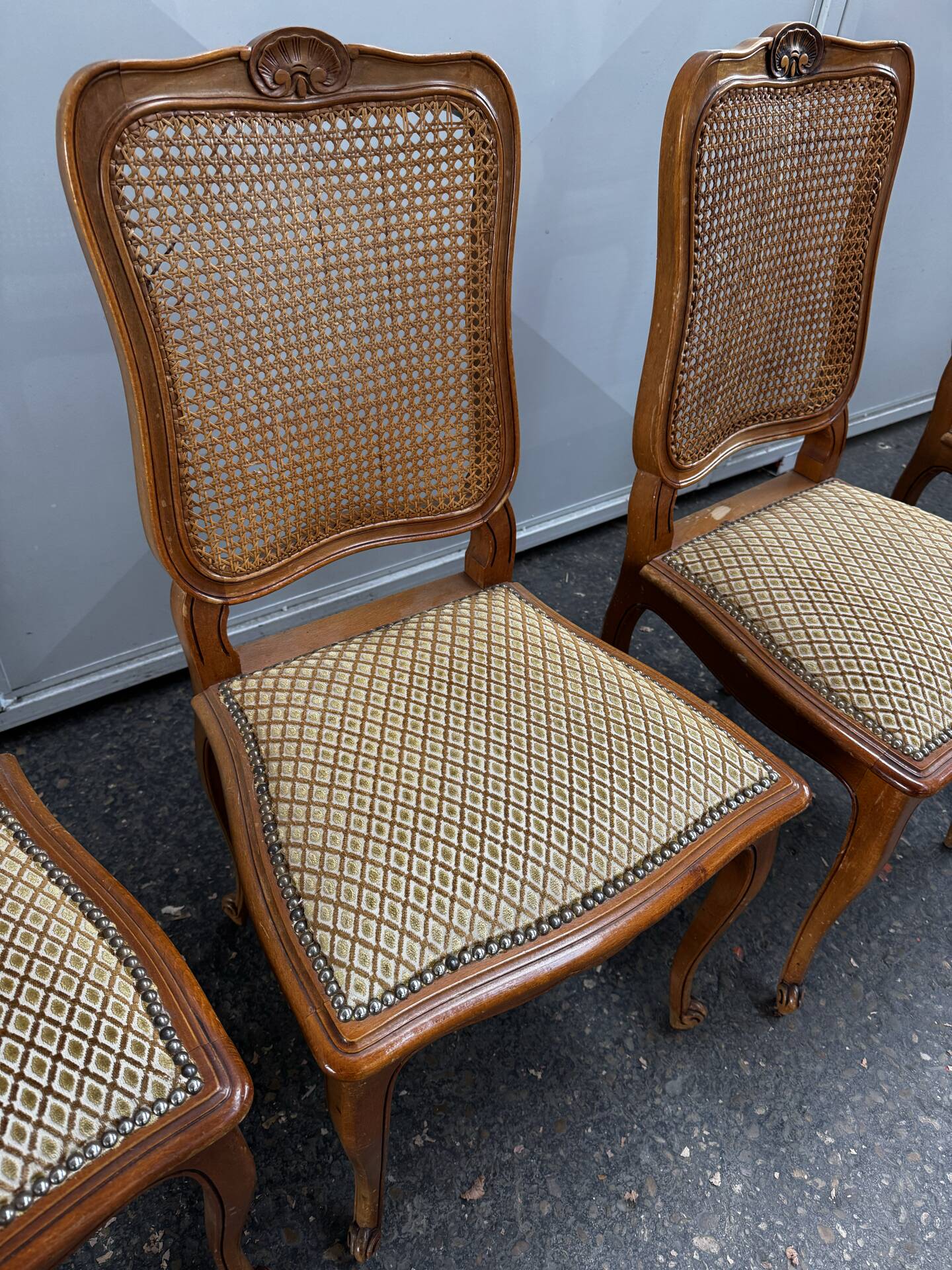 Set of 6 chairs in Louis XV style - carved wood and caning
