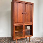 Vitrine Dyrlund