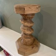 Show the decorative press.