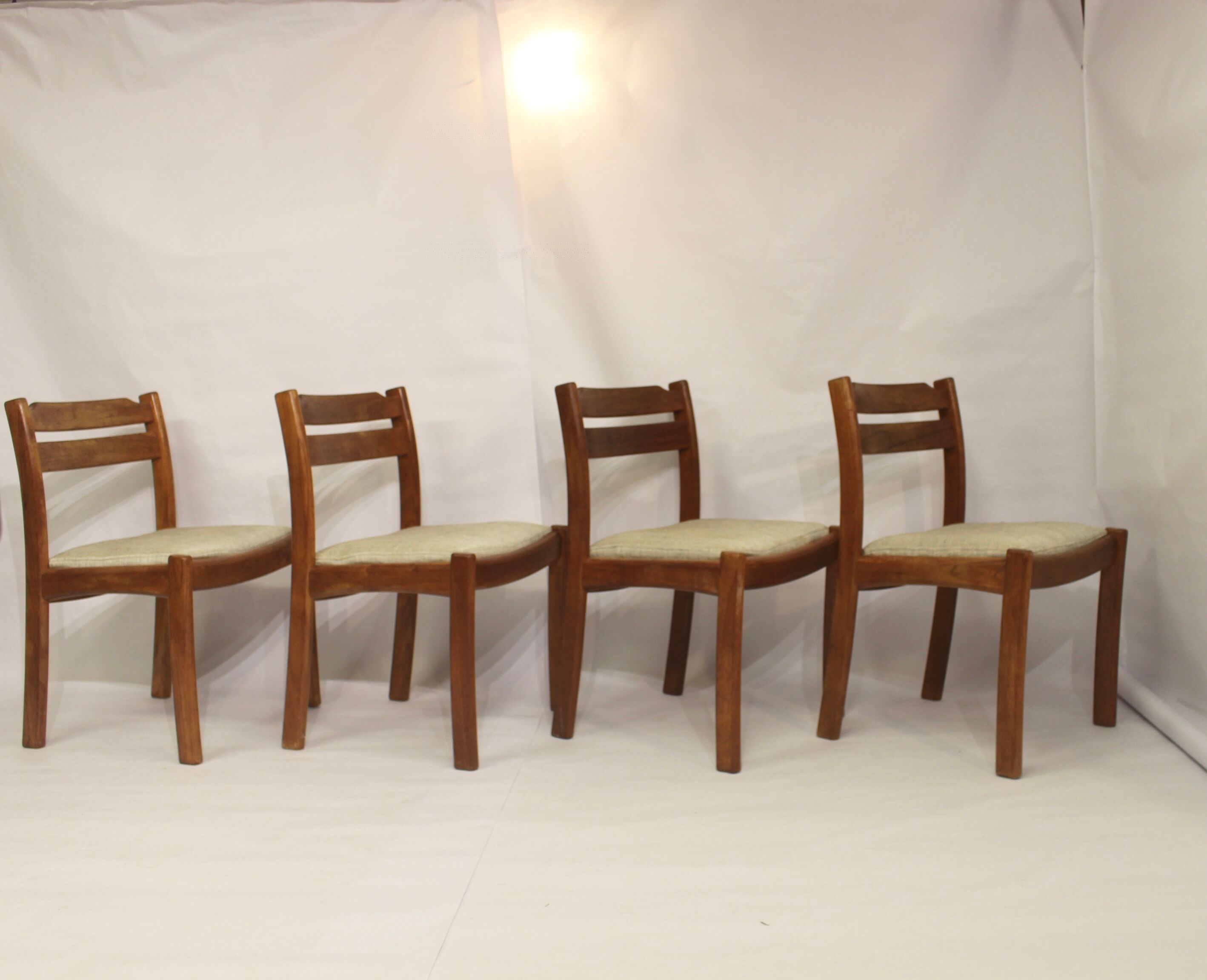 Set of 4 chairs dyrlund year 60 in teak