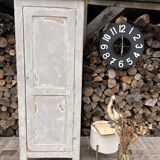 Small antique bonnetière