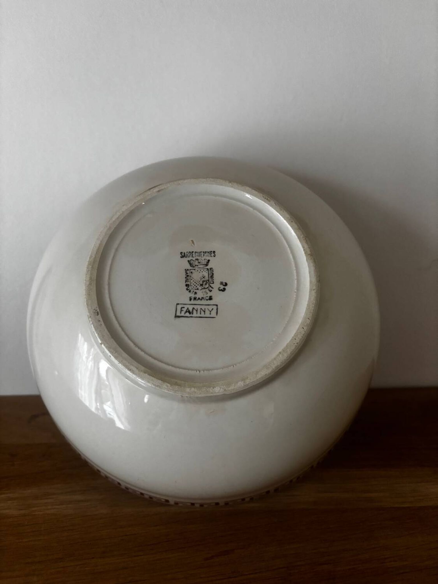 Vintage Sarreguemines Fanny salad bowl