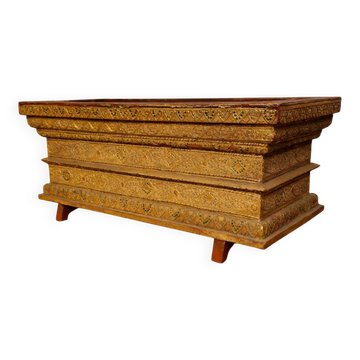 Antique carved and gilded wooden jardinière – oriental decoration / India