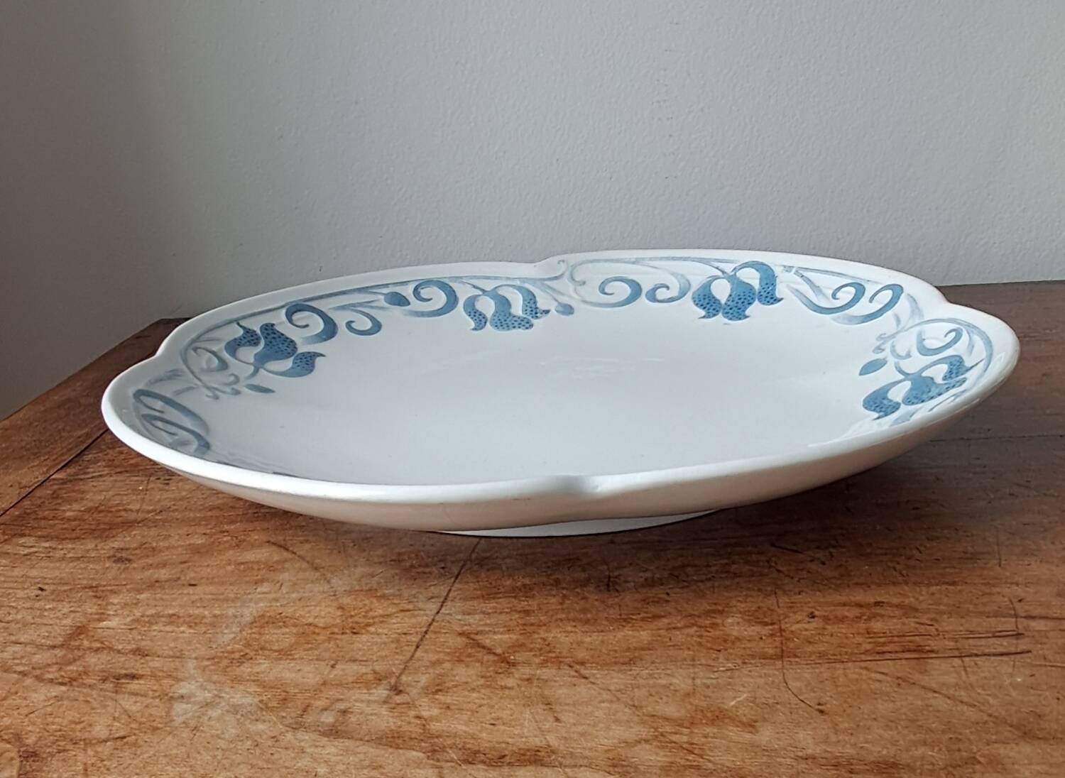 Plat rond Tircis de U&C Sarreguemines.  Début 20ème