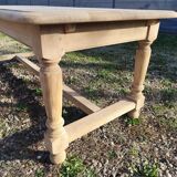 Farmhouse table with extensions