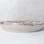 plat apéritif serviteur à hors d'oeuvre en grès beige rose poudré